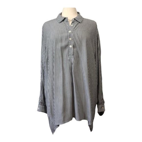 Premise Studio Gray White Stripe Sharkbite Hem Top 2X - Picture 2 of 14